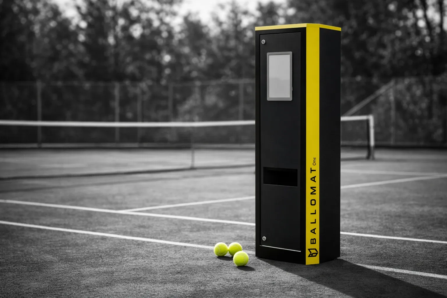Tennisplatz in Schwarz-Weiß